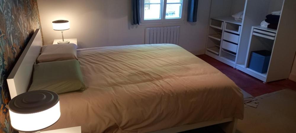 Photo of Bedroom in La Chartre-sur-le-Loir