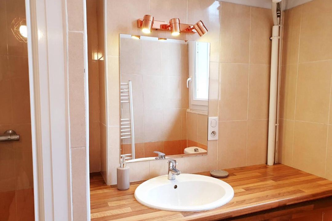 Photo of Bathroom in Millau