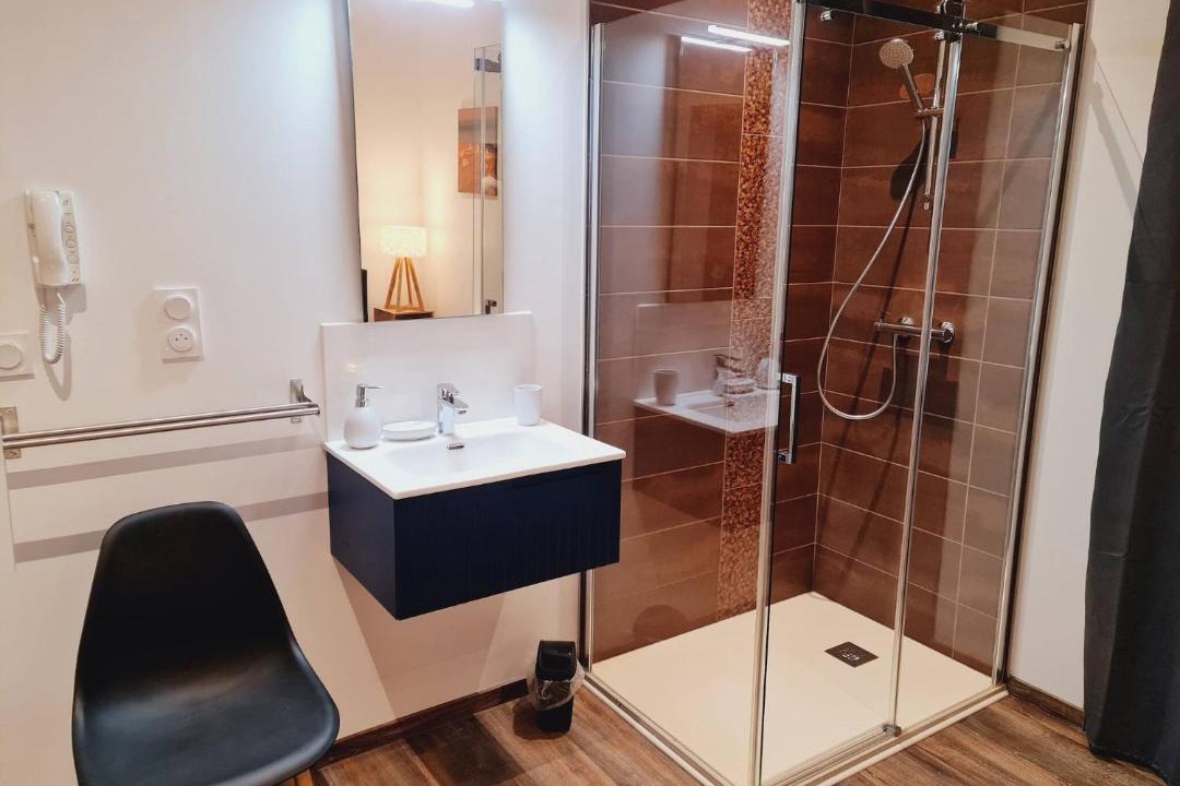 Photo of Bathroom in Millau