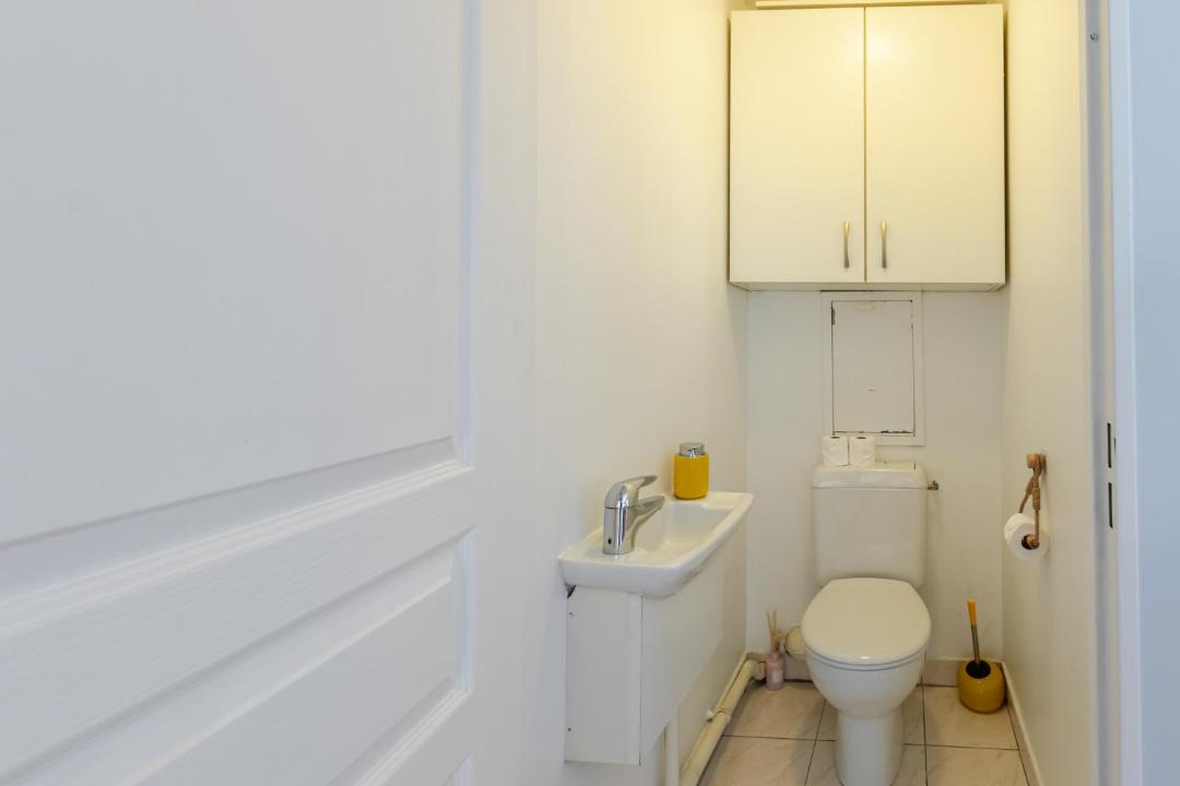 Photo of Bathroom in Saint-Lambert