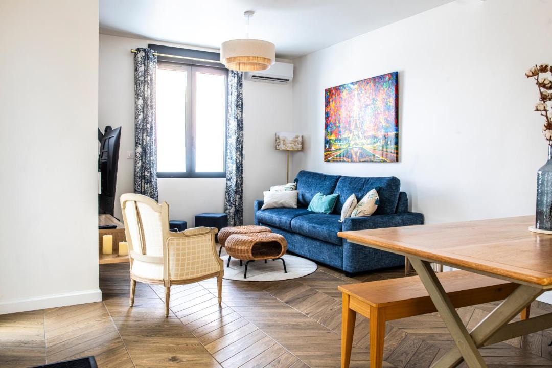 Photo of Others in Orly