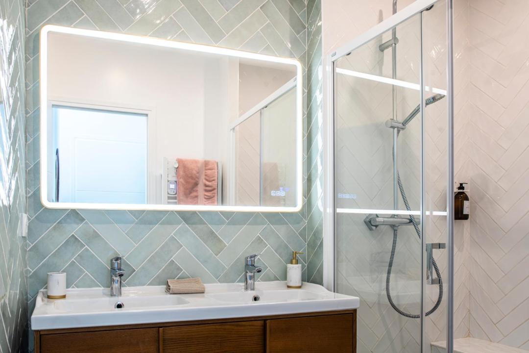 Photo of Bathroom in Orly