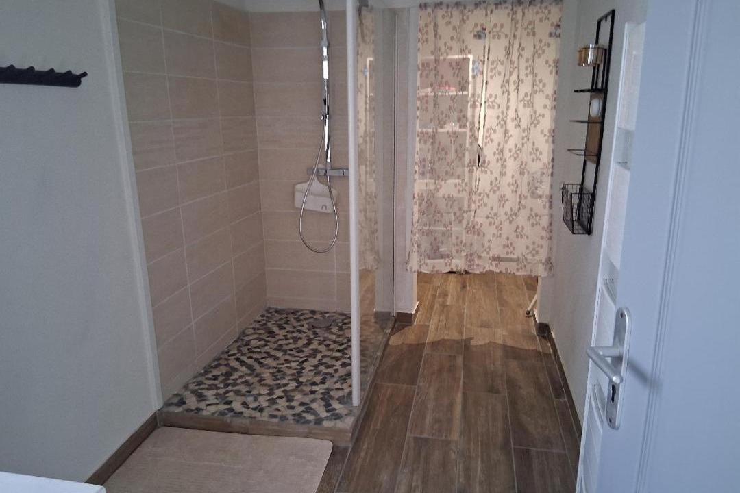 Photo of Bathroom in Rochechouart