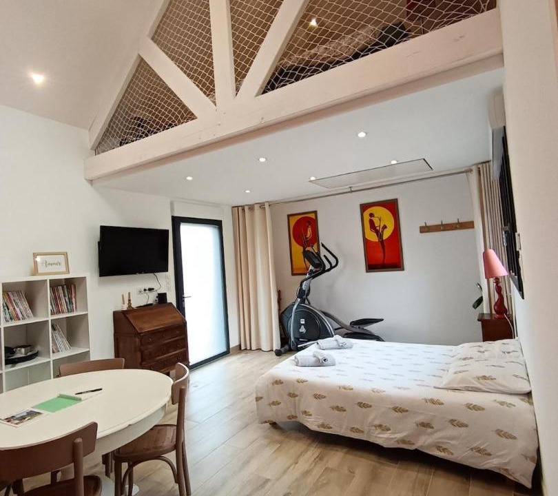 Photo of Others in Longuenesse