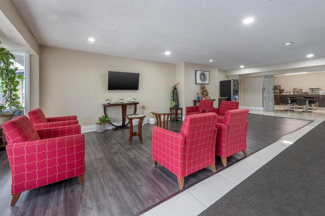 Photo of Livingroom in Kemptville