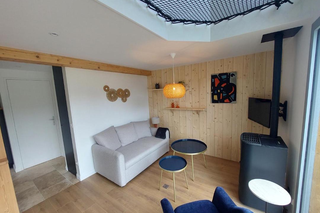 Photo of Others in Longueil