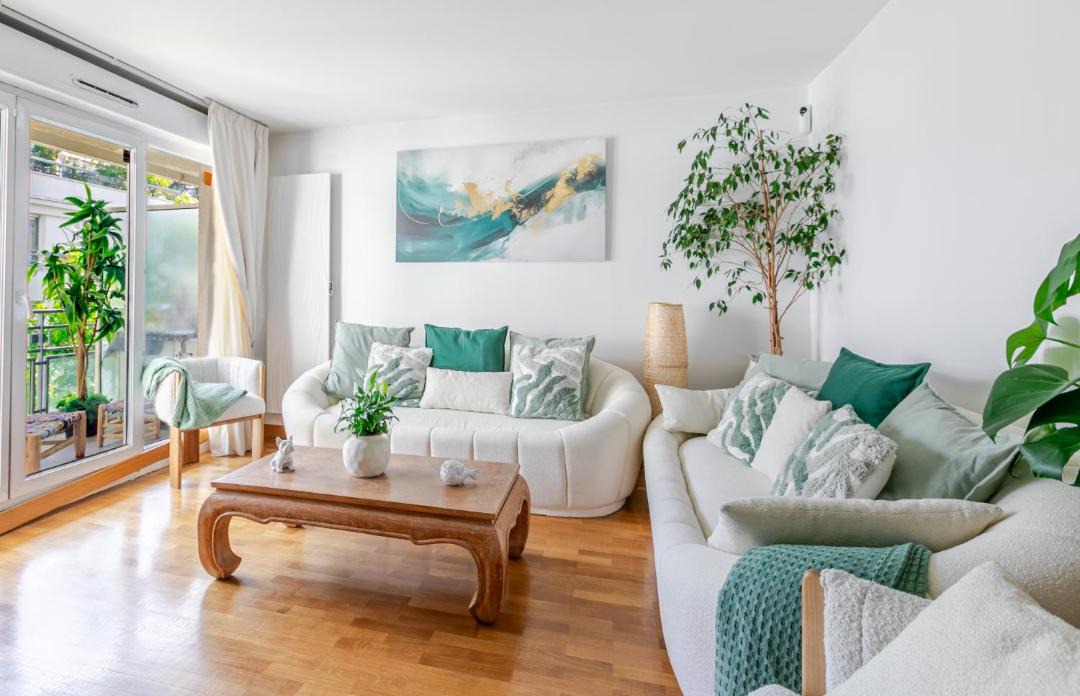Photo of Livingroom in Saint-Lambert