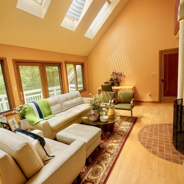 Photo of Livingroom in Harwinton