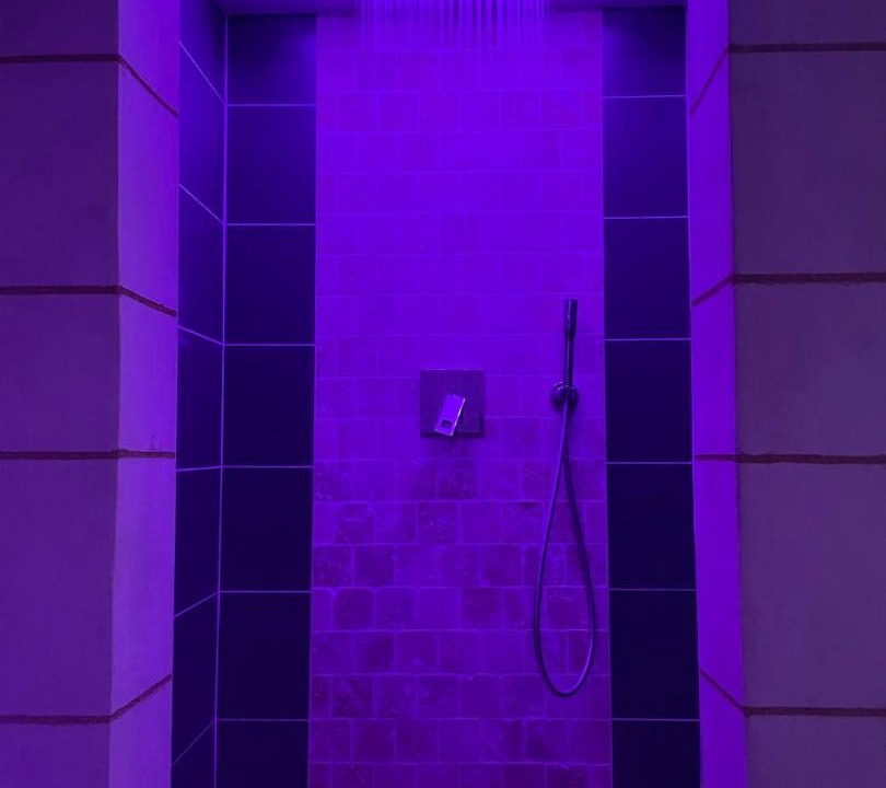 Photo of Bathroom in Yvre-le-Polin