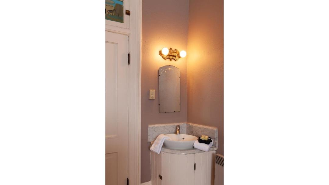 Photo of Bathroom in Cimarron