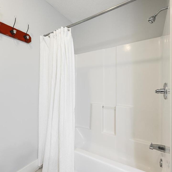 Photo of Bathroom in Maple City