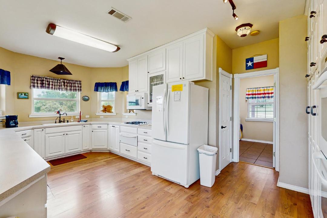 Photo of Kitchen in Buchanan Dam