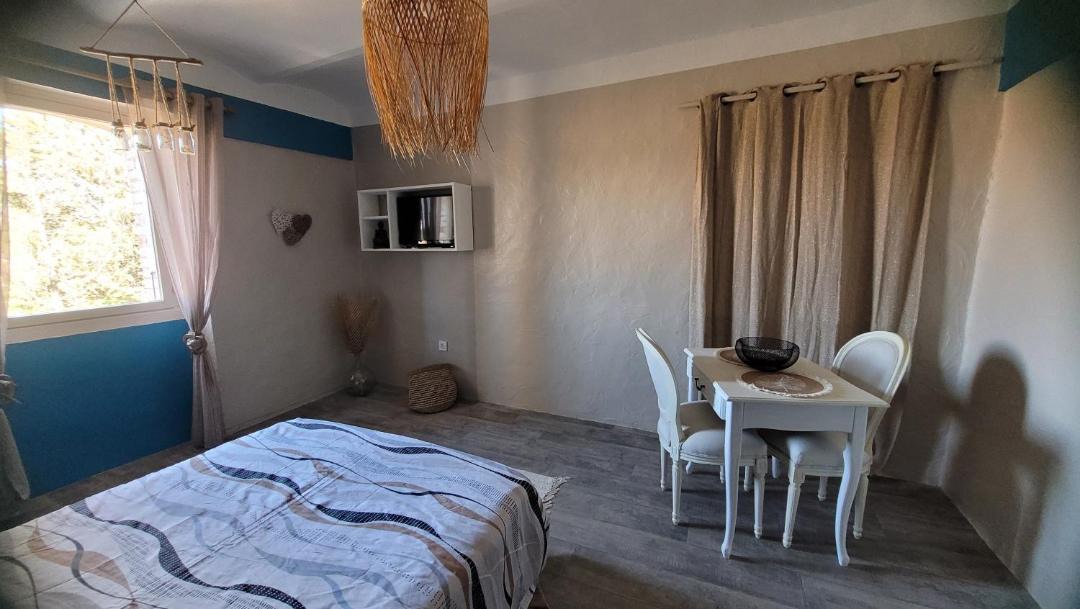 Photo of Others in Rousson