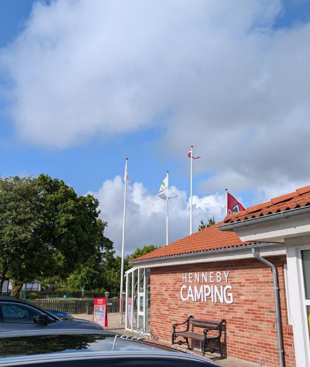 Photo of Others in Henne