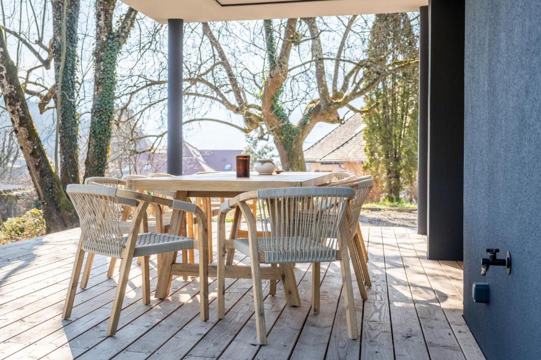 Photo of Patio Balcony in Menthon-Saint-Bernard