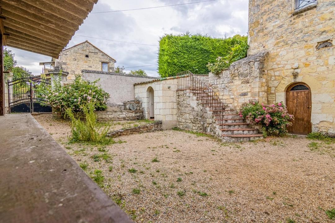 Photo of Others in Deneze-sous-Doue