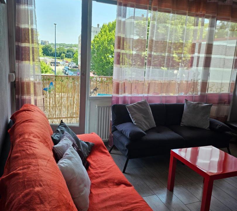 Photo of Others in Sablon