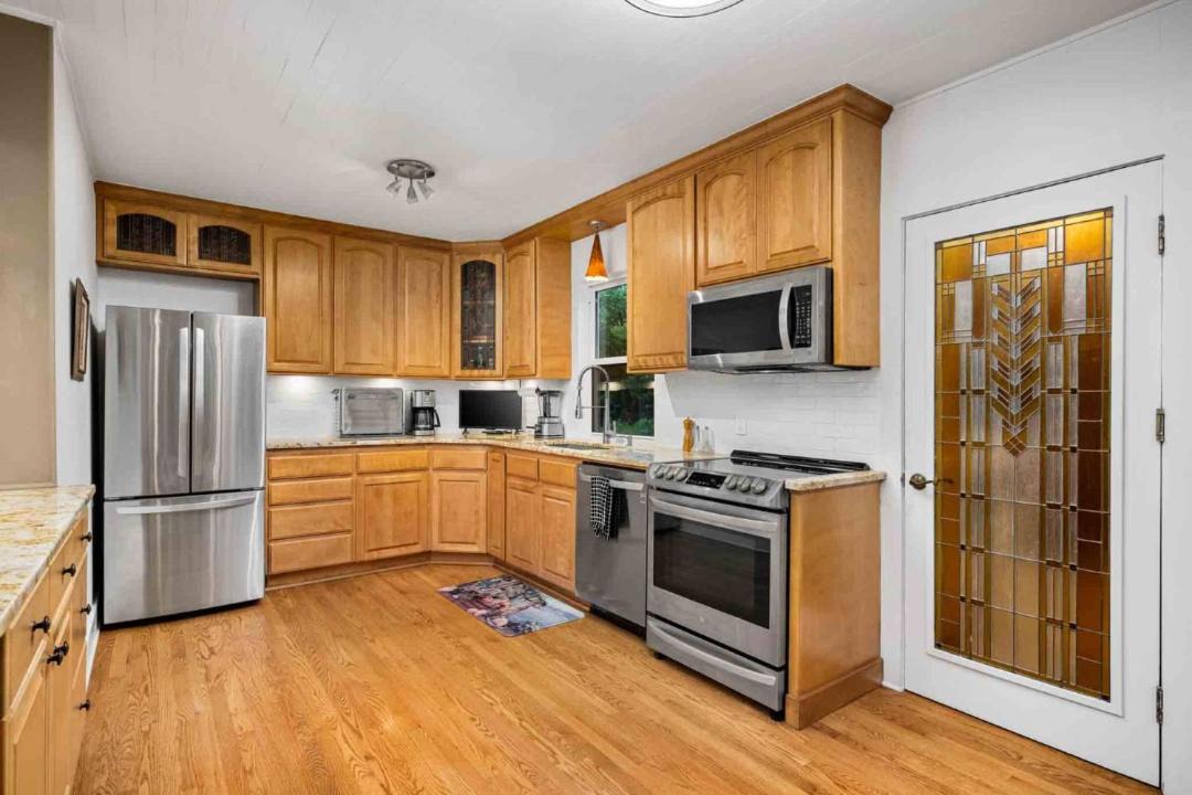 Photo of Kitchen in Far West