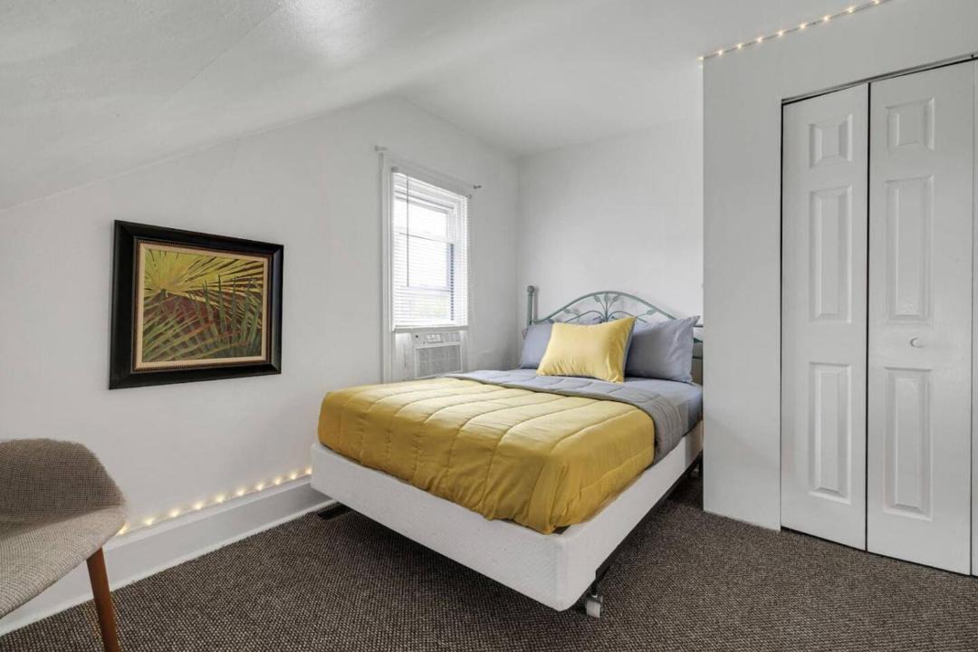 Photo of Bedroom in Pittsburgh