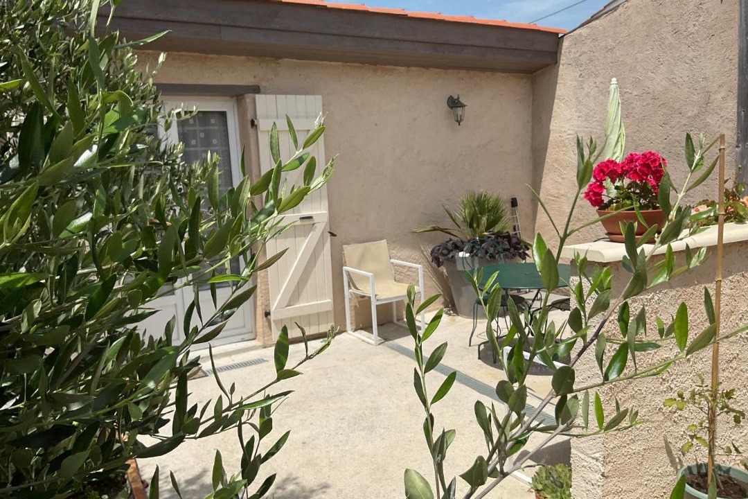 Photo of Others in Talais