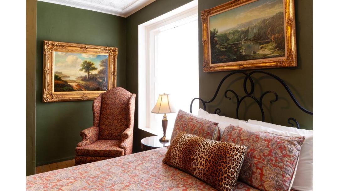 Photo of Bedroom in Cimarron