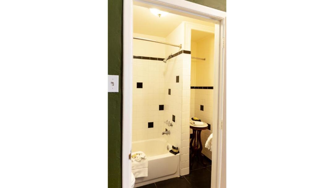 Photo of Bathroom in Cimarron