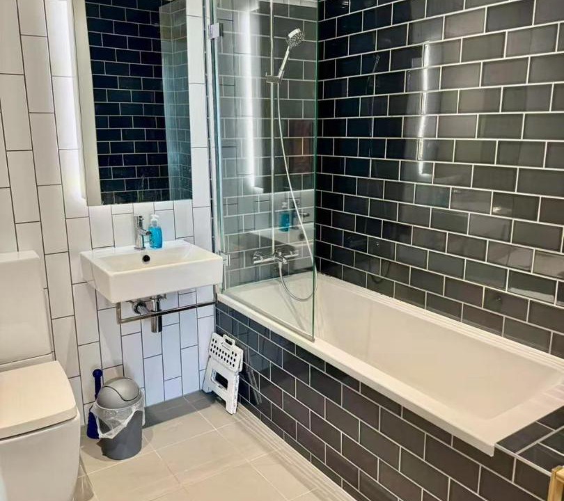 Photo of Bathroom in Docklands