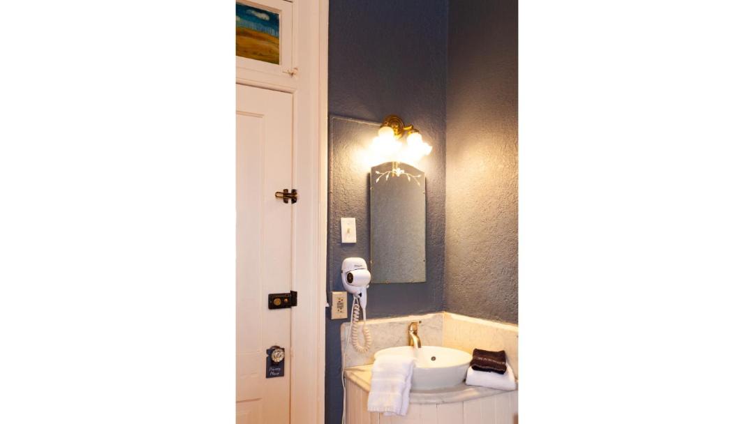 Photo of Bathroom in Cimarron