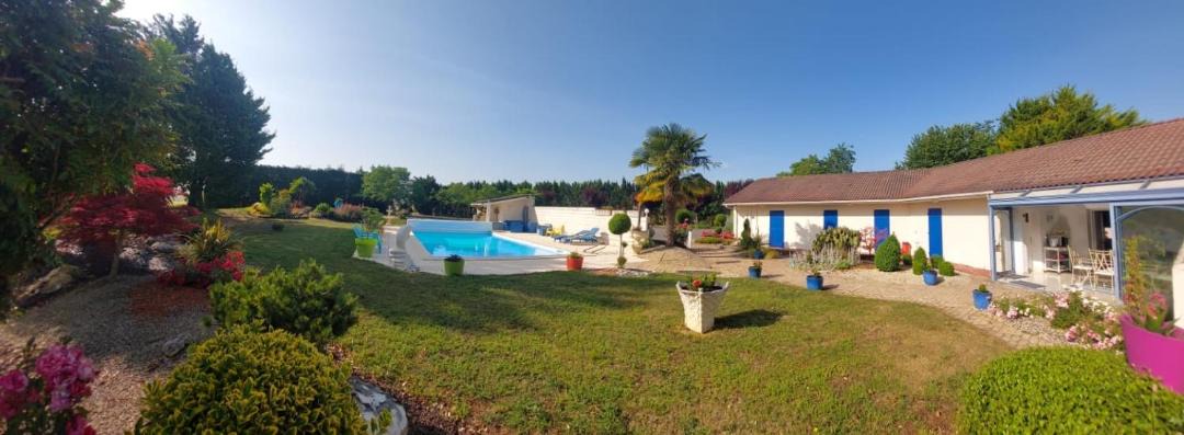 Photo of Others in Neuville-de-Poitou