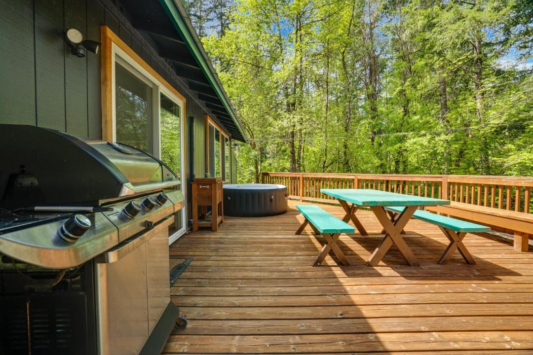 Photo of Others in Packwood