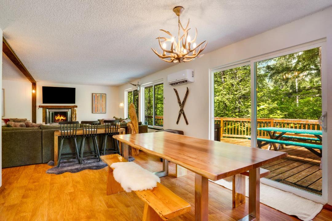 Photo of Others in Packwood