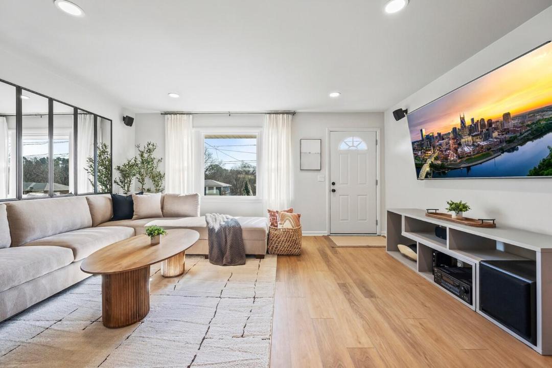 Photo of Livingroom in Nashville
