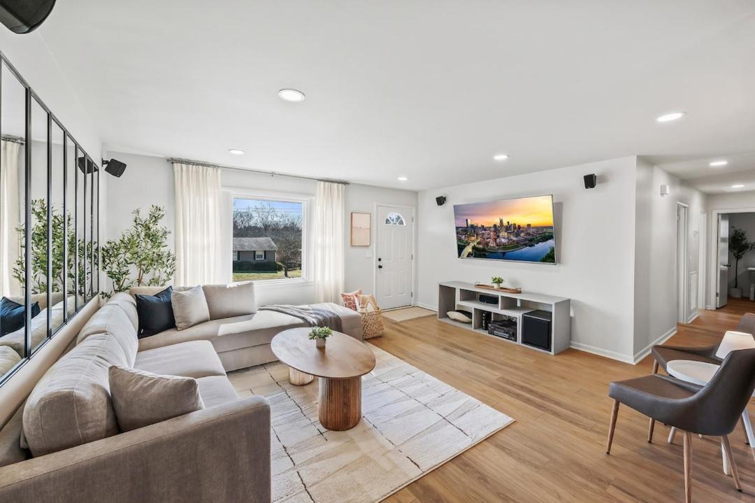 Photo of Livingroom in Nashville