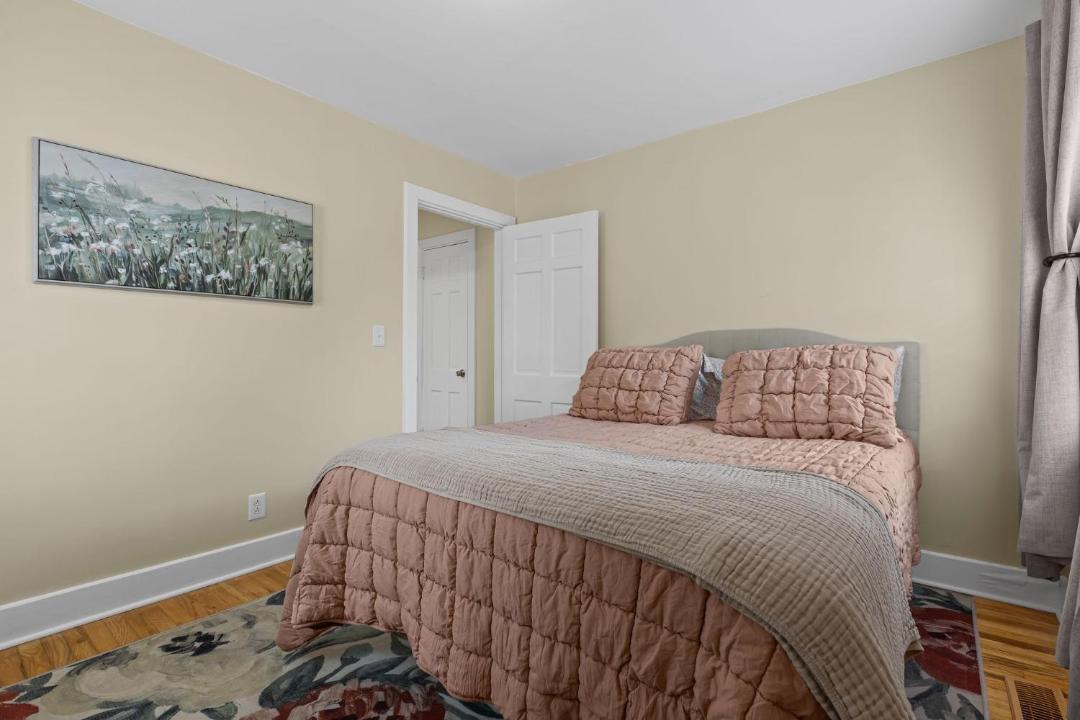 Photo of Bedroom in Shelbyville