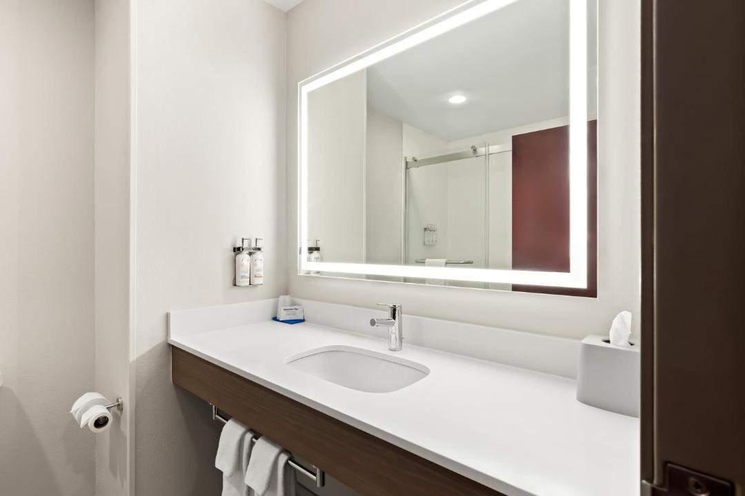 Photo of Bathroom in Perry