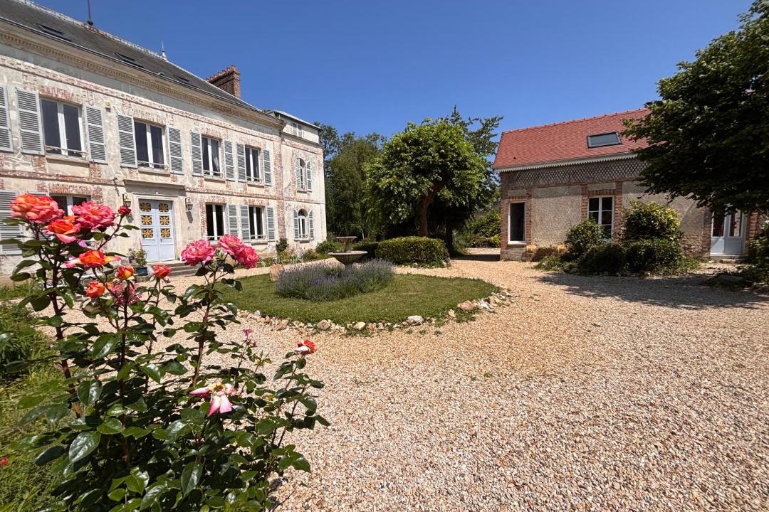 Photo of Others in Villeblevin