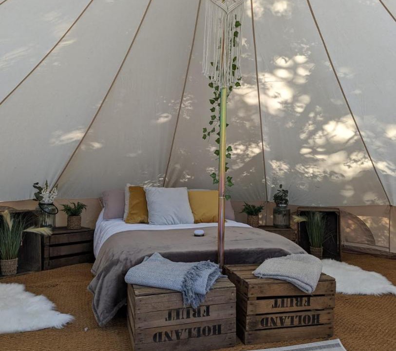 Photo of Others in Hever