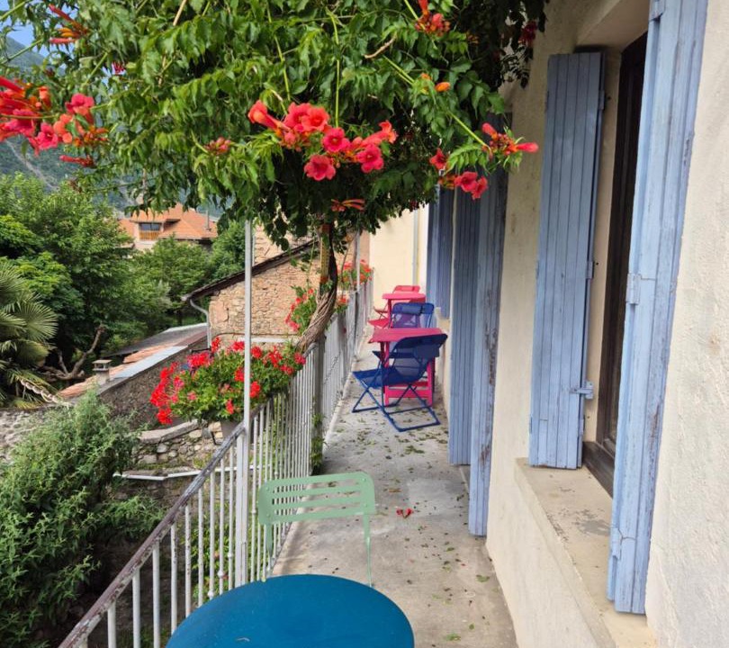 Photo of Others in Remollon