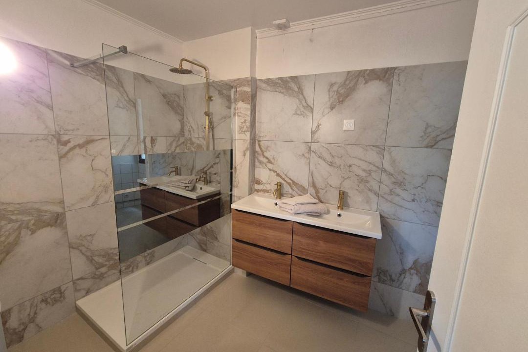 Photo of Bathroom in Remollon
