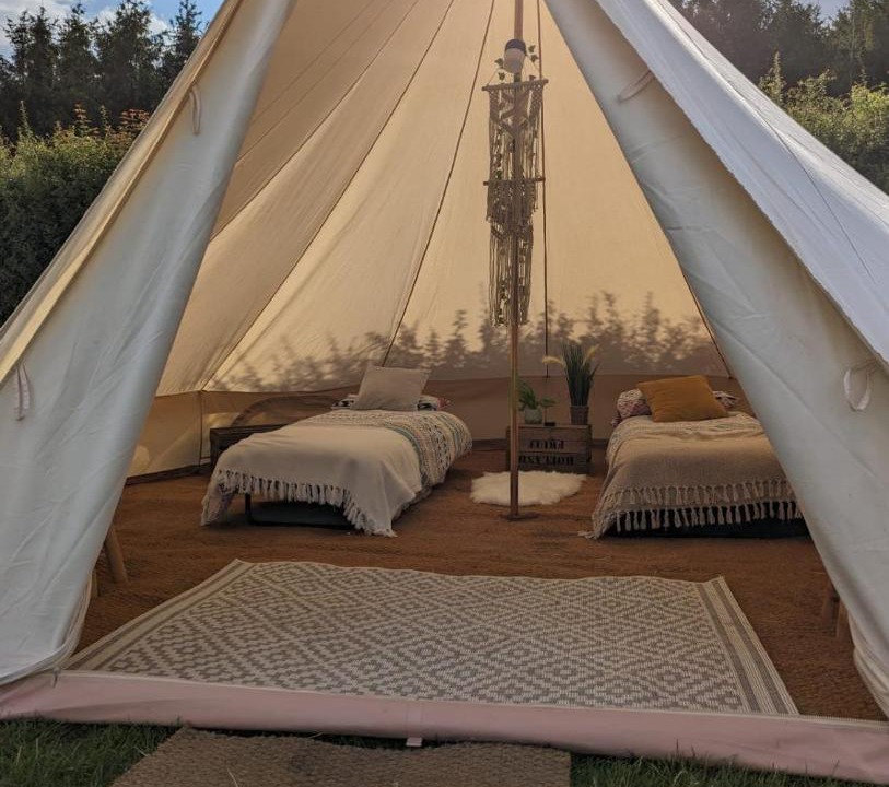 Photo of Others in Hever