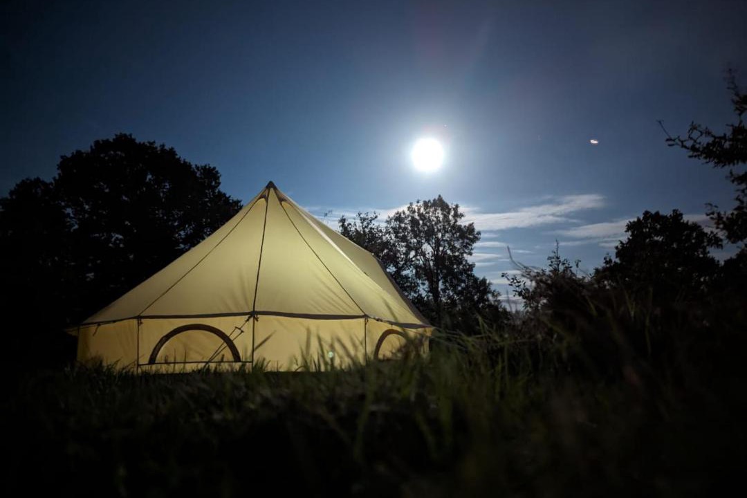 Photo of Others in Hever