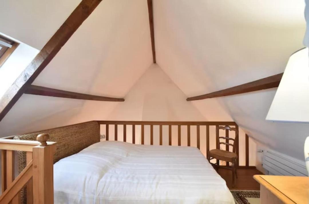 Photo of Others in Appeville