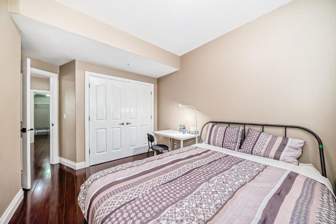 Photo of Bedroom in Signal Hill