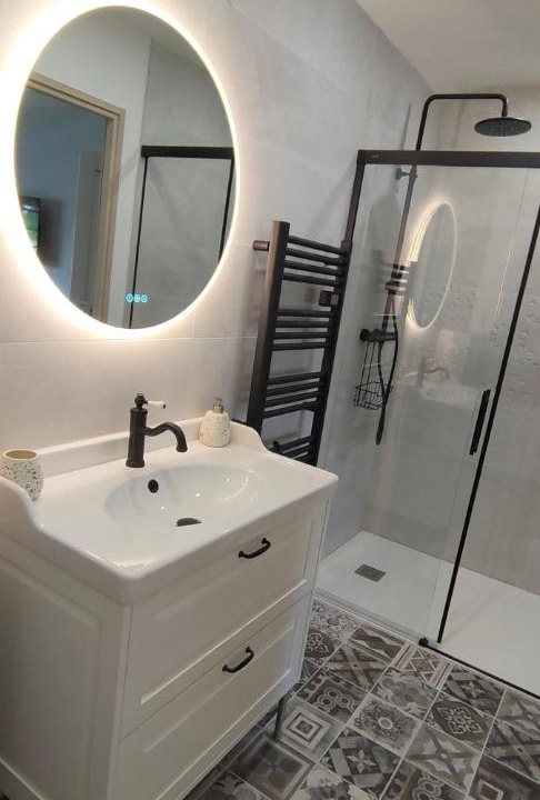 Photo of Others in Livron