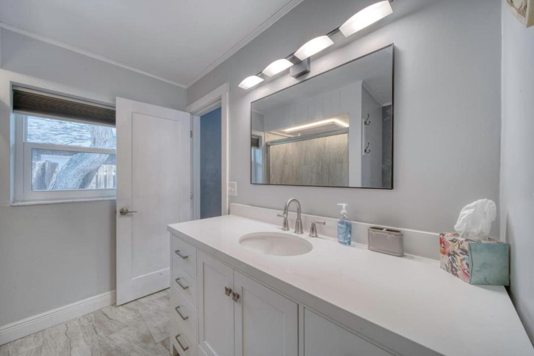 Photo of Bathroom in Bay Harbour