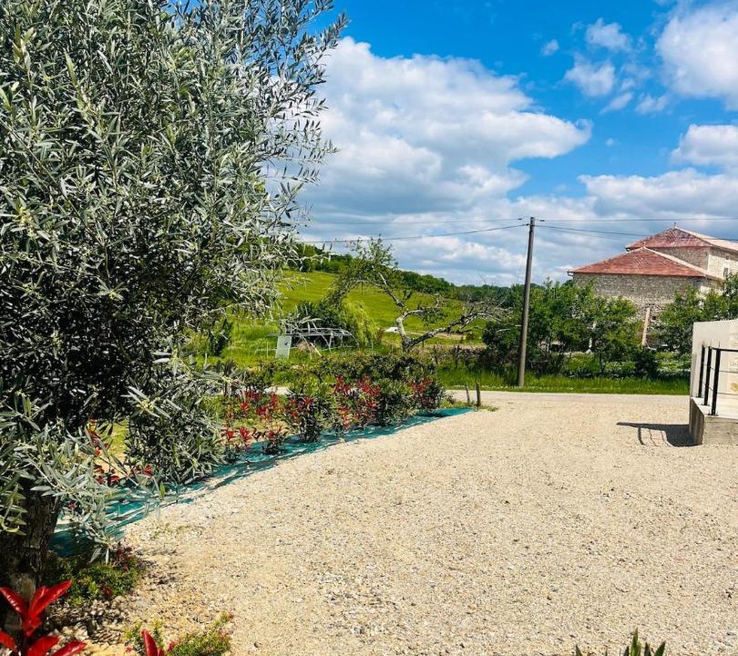 Photo of Others in Esclottes