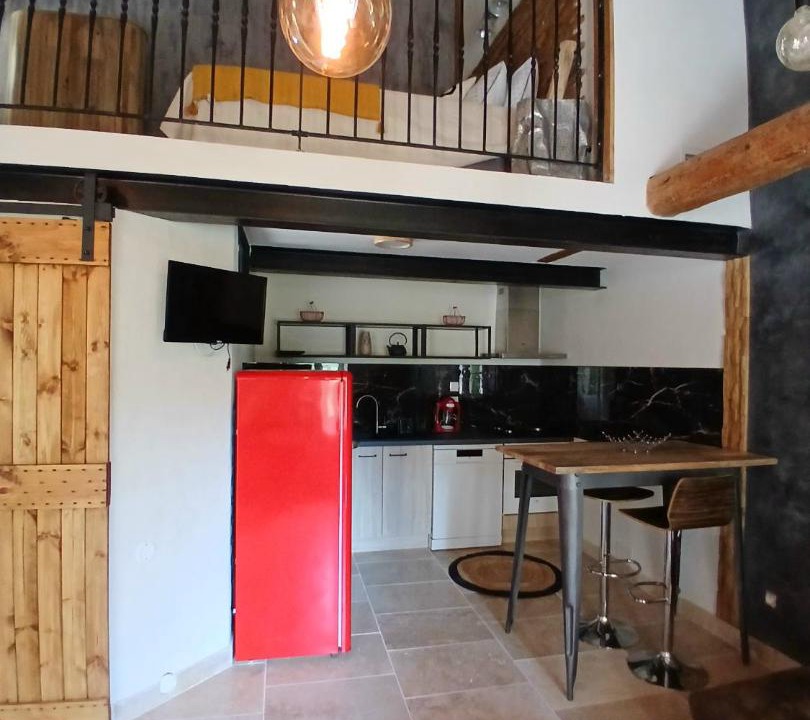 Photo of Kitchen in Saint-Etienne-du-Gres