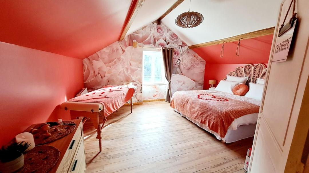 Photo of Bedroom in Saint-Denis-de-Mere