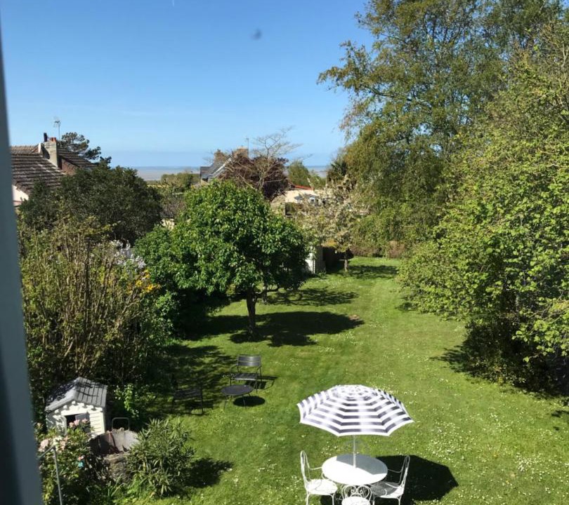 Photo of Others in Dragey-Ronthon