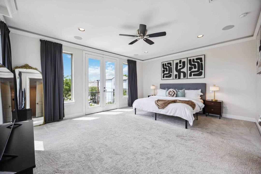 Photo of Bedroom in South Central Houston